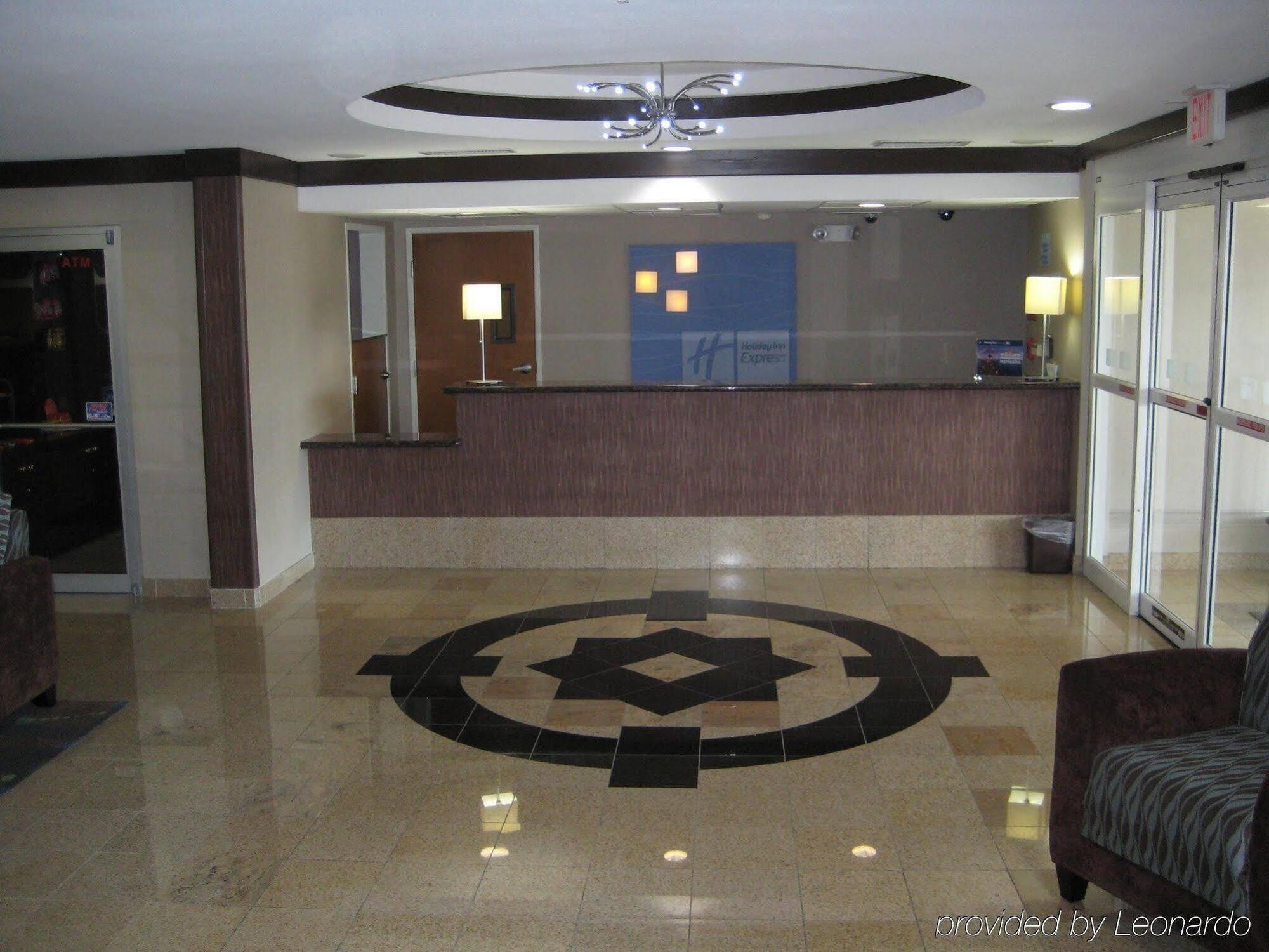 Holiday Inn Express Hotel And Suites Bastrop By Ihg Exterior foto